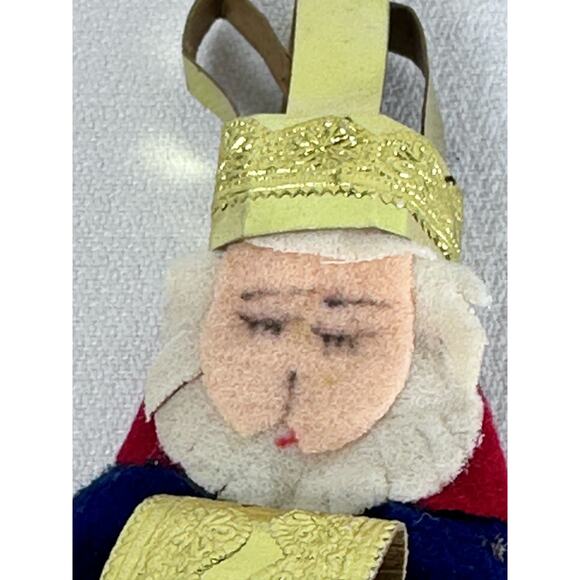 Nativity Wiseman Vintage Mid-Century Japan Felt & Gold Foil Cardboard Ornament - Picture 6 of 7